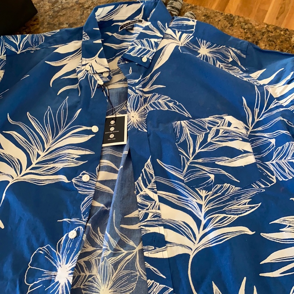 Men’s club room Hawaiian shirt